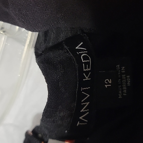 New Tanvi Kedia Anthropologie Dress Embroidered Chevron Midi V-Neck Rayon Boho - Picture 8 of 11